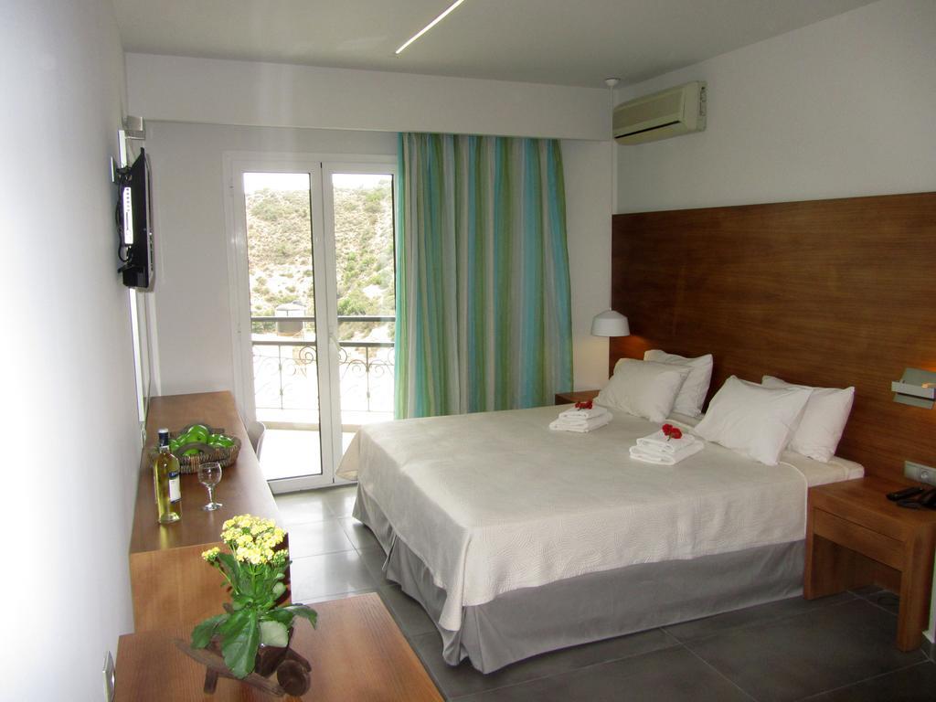 Hotel Petra Agia Galini